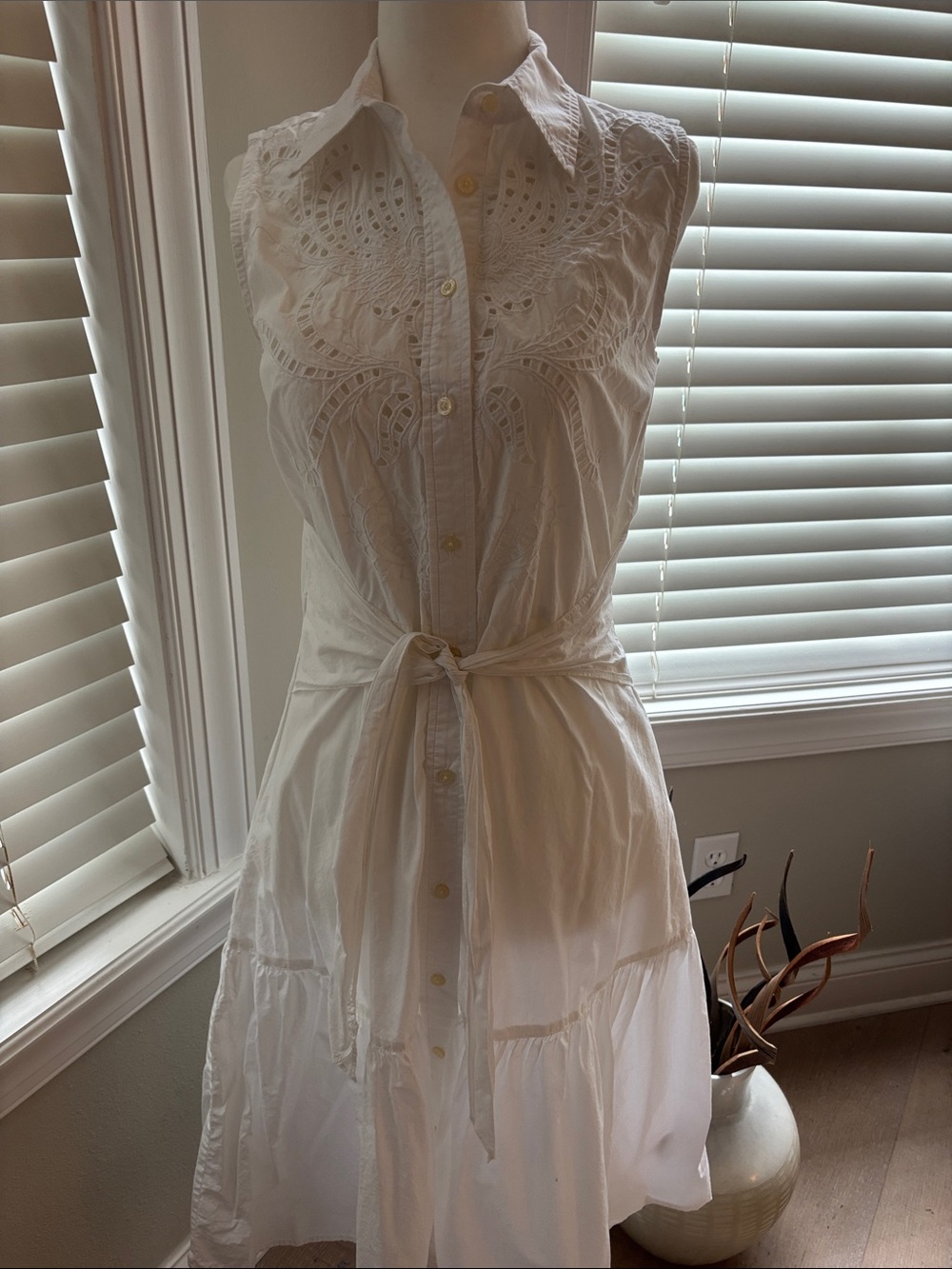 Lauren Ralph Lauren White Sleeveless Eyelet Button-Front Tie-Waist Dress